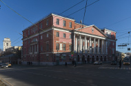 Лекция-экскурсия в дом Мусина-Пушкина для студентов архитекторов и реставраторов.